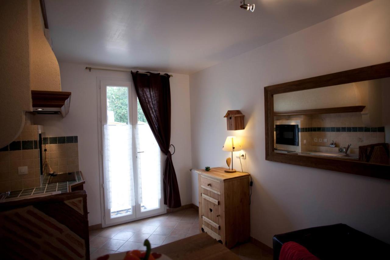 Appart hôtel STUDIHOTEL Palaiseau Plateau Saclay Extérieur photo