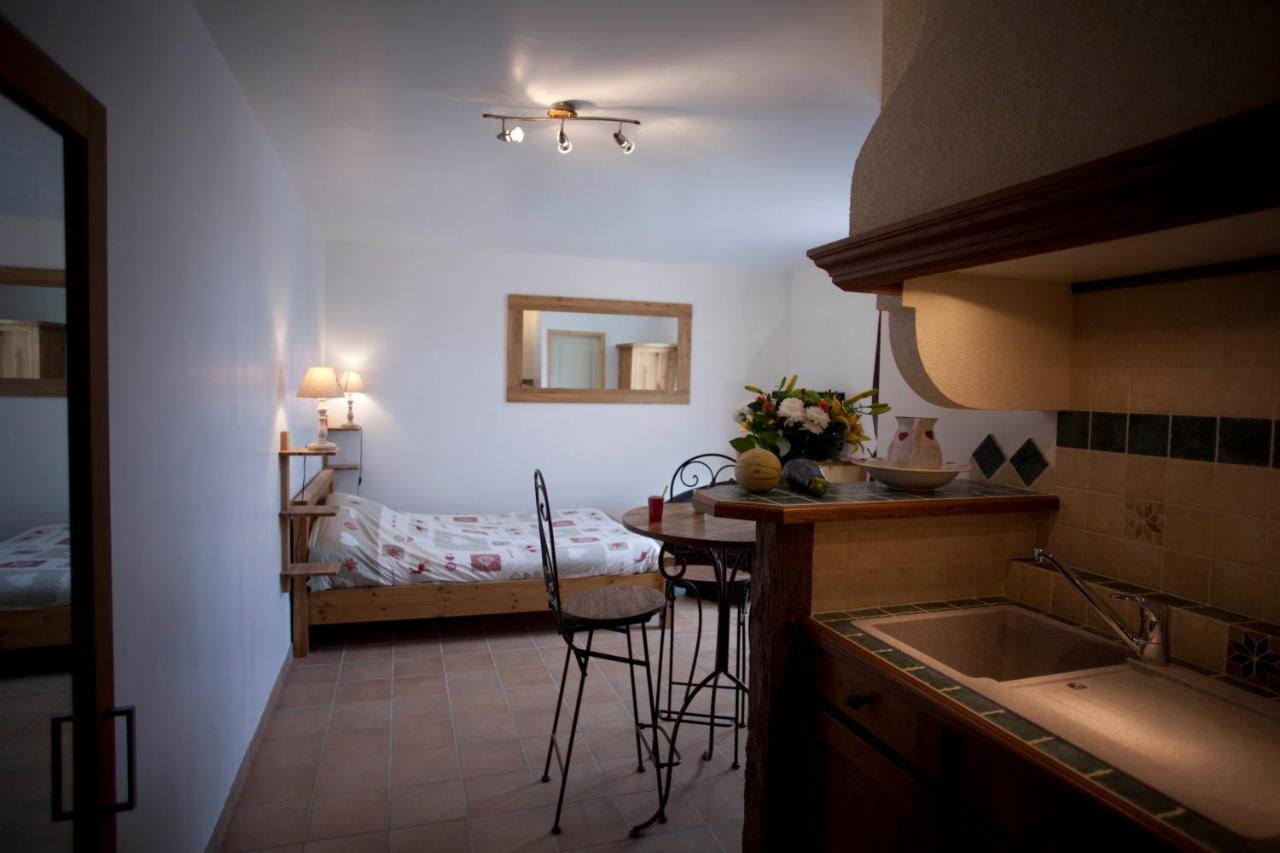 Appart hôtel STUDIHOTEL Palaiseau Plateau Saclay Extérieur photo