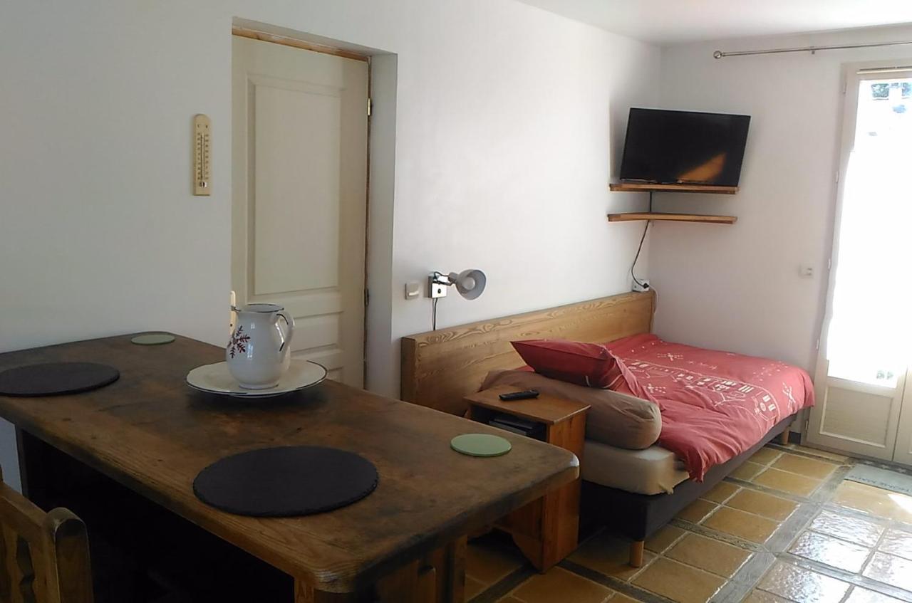 Appart hôtel STUDIHOTEL Palaiseau Plateau Saclay Extérieur photo