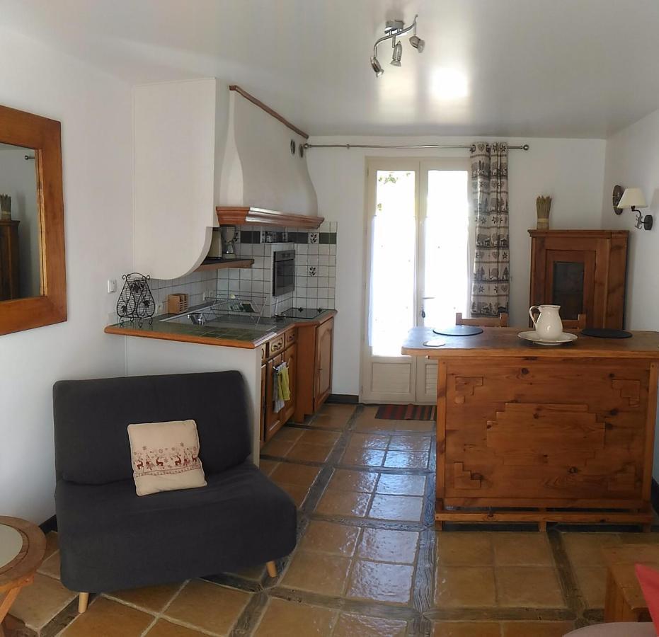 Appart hôtel STUDIHOTEL Palaiseau Plateau Saclay Extérieur photo